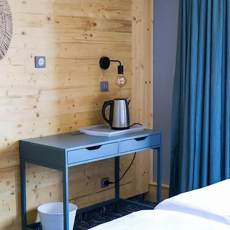 Le Du Gaschney Capsulehotel *